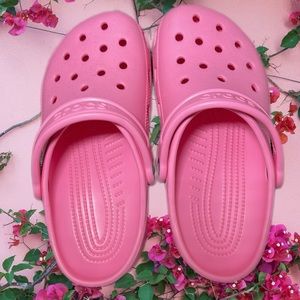 Pink Crocs in Juniors